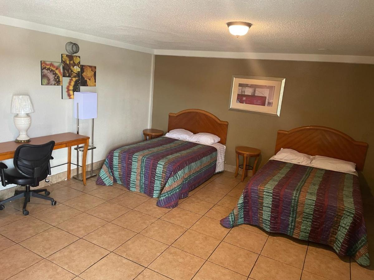 Budgetel Inn&Suites - Louisville-Jefferson County Extérieur photo